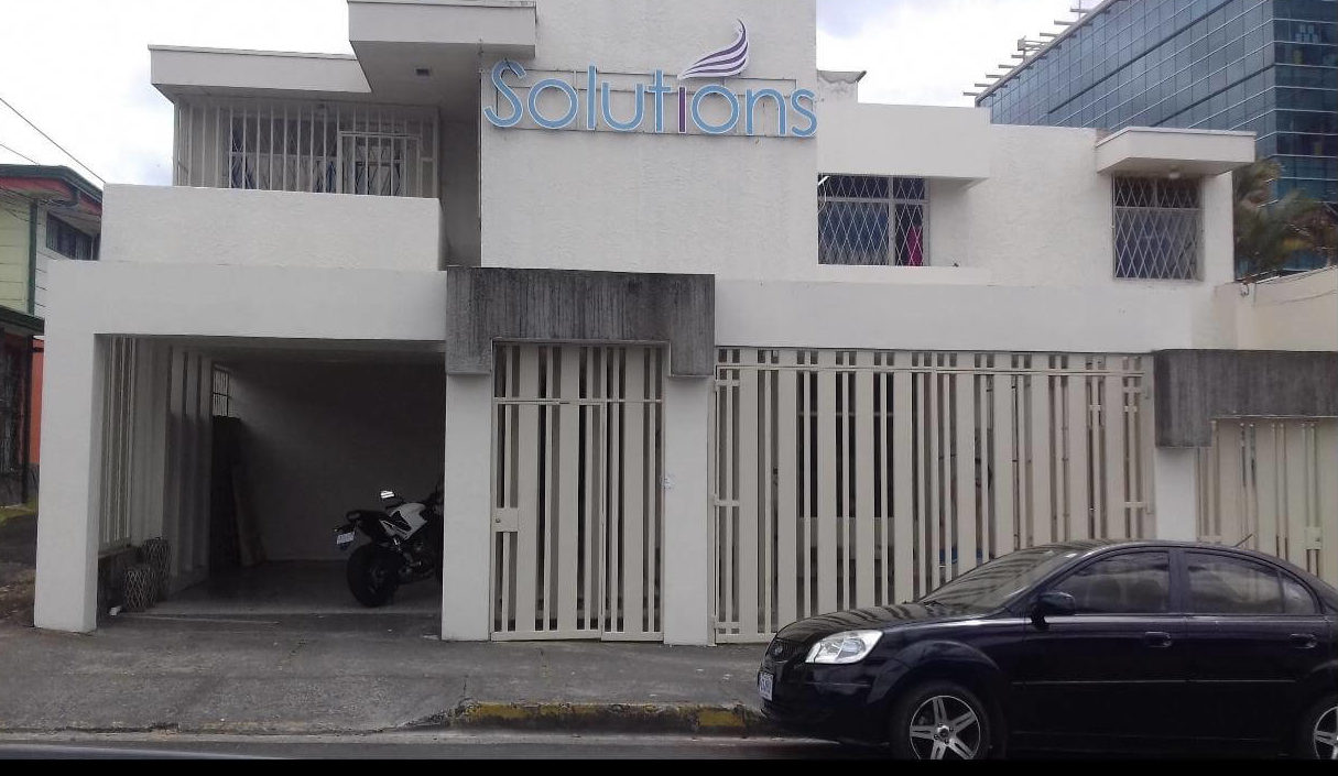 Solutions. Establecimiento desde el exterior.