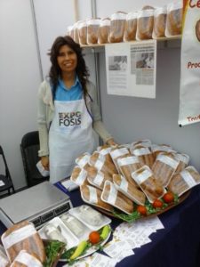 Cecinas Kairos. Propietaria en stand