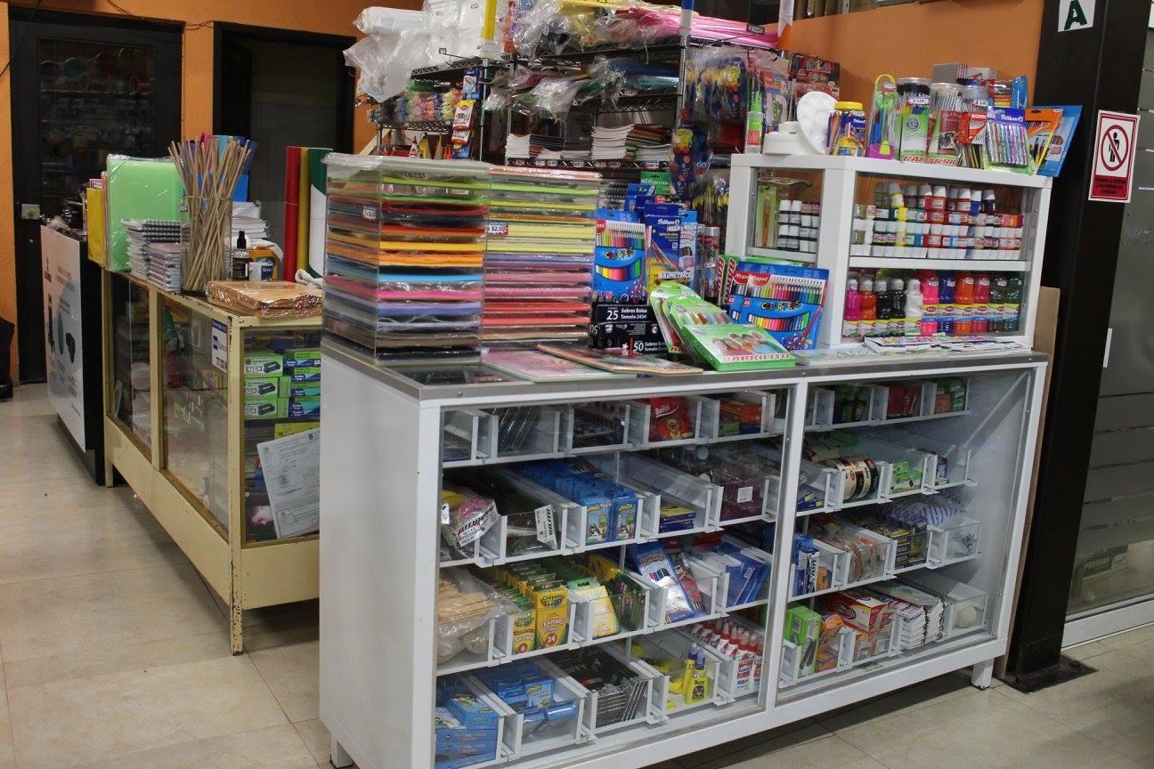 Soluciones y Servicios Quico's. Vitrina