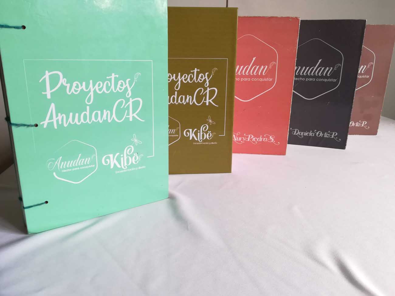 Anudan. Bolsas con productos