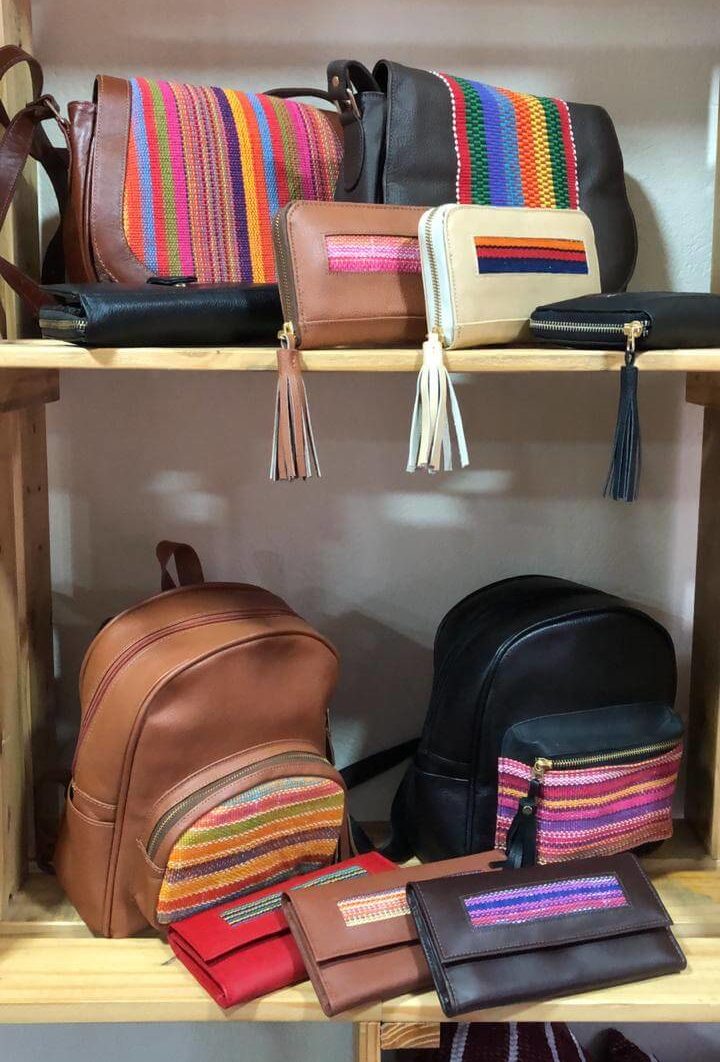 TauyKerana. Bolsos y accesorios.