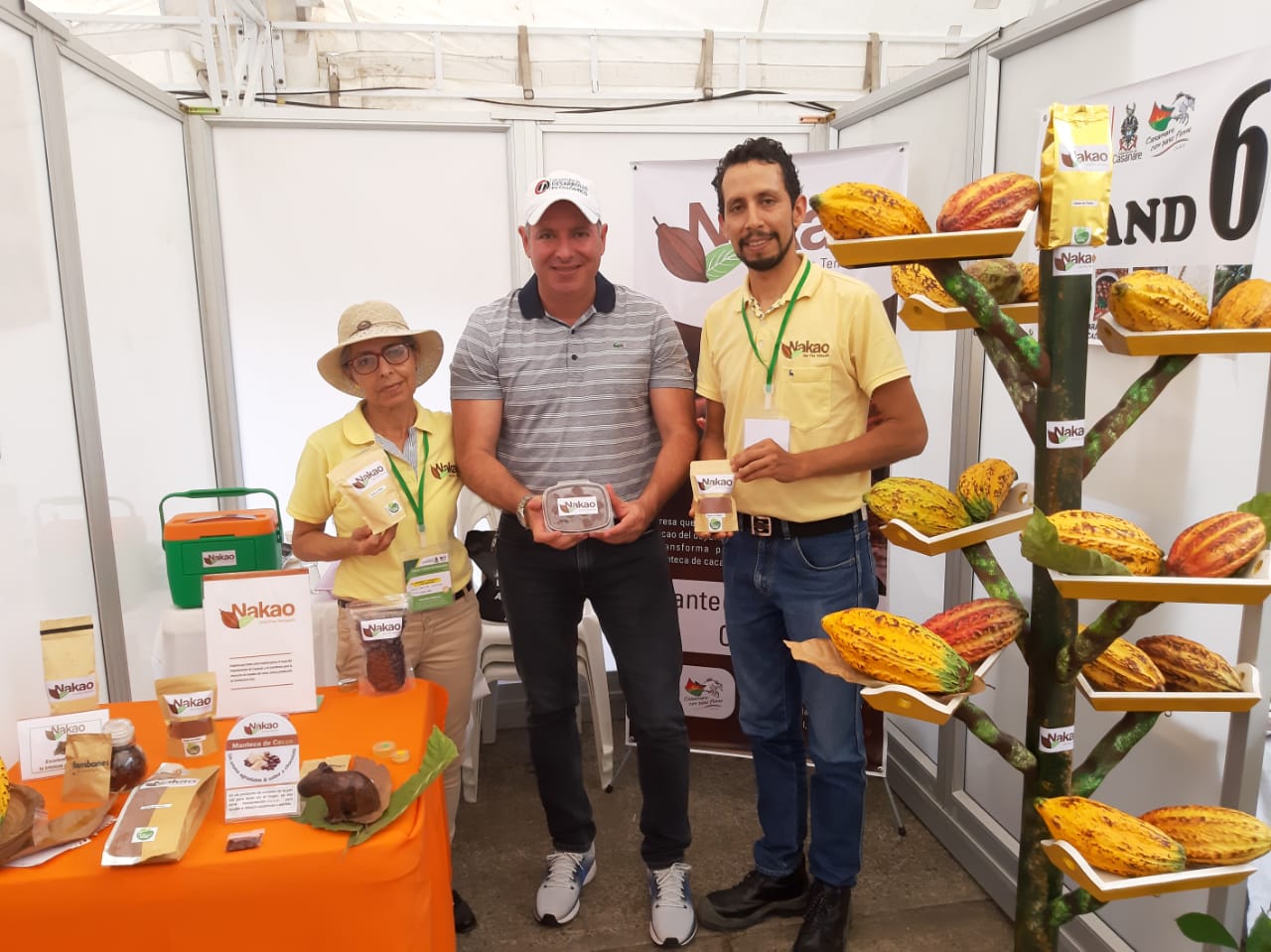 Nakao. Stand con producto