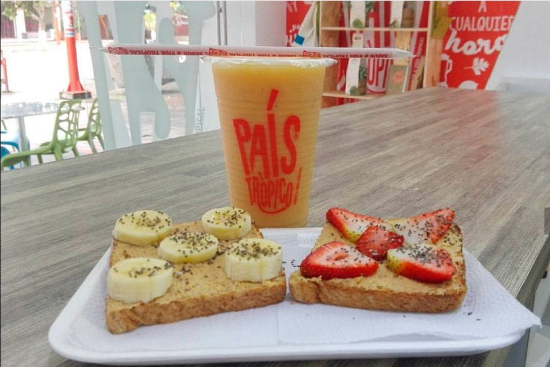 País Trópico. Batido y snacks