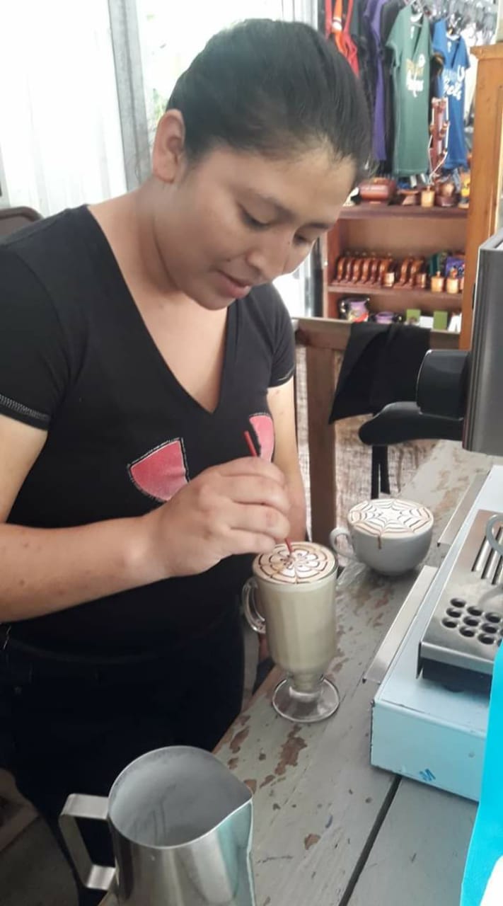 Café la Montañita. Elaboración de cafés.